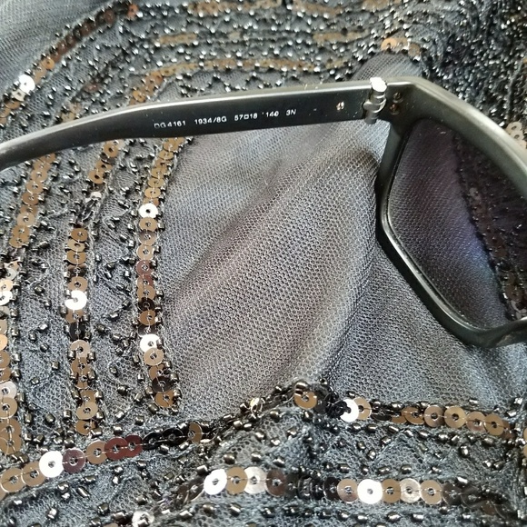 EUC DOLCE & GABBANA Sunglasses🕶 - Picture 3 of 5